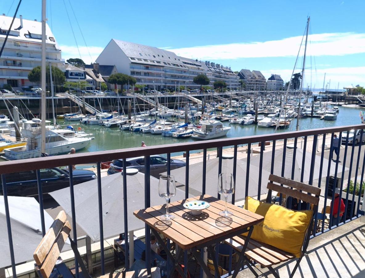 Detente Et Vue Sur Le Port Au Pouliguen Ле Пулиген Екстериор снимка